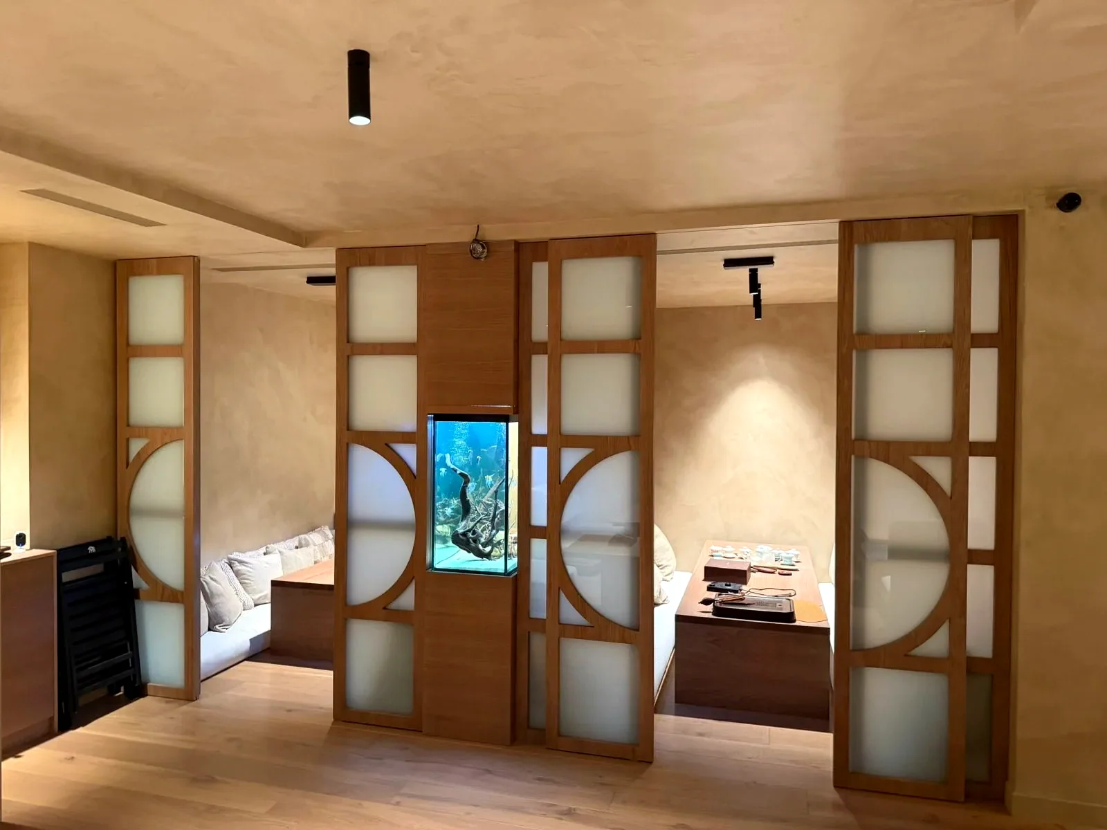 Instalación permanente de sonido en la casa de té Moychay de Barcelona — DecibelSea